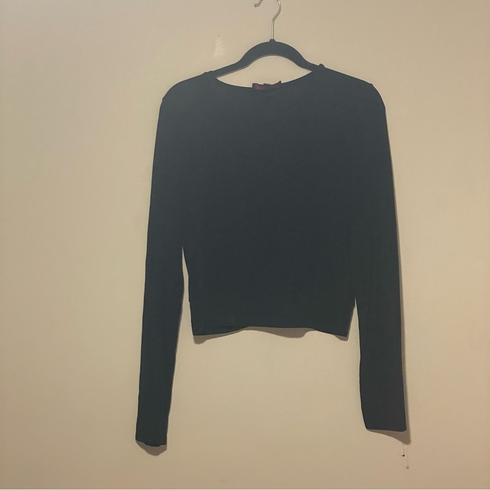Aeropostale Black Crew Neck Long Sleeve Crop Top